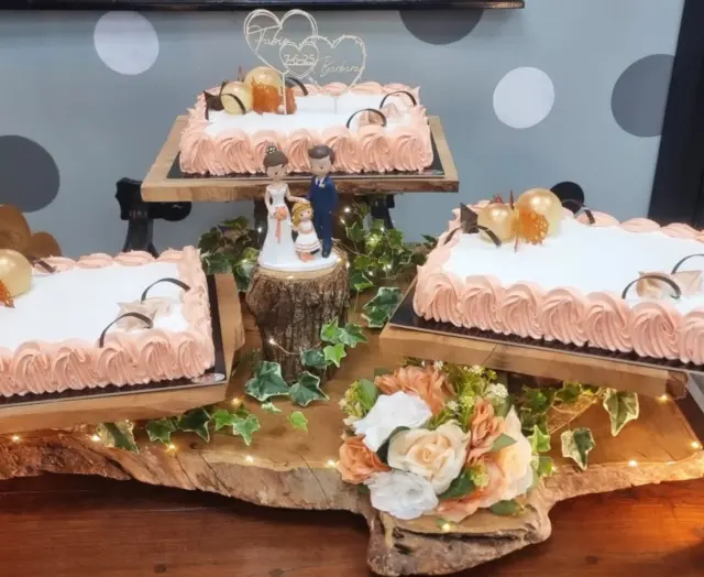 FABIO E BARBARA💚
7Giugno2025

#weddingcakes #weddingseason #wedddingcake #weddingparty #weddinginspiration #weddingspecialist #cakespecialist #pasticceriaartigianale #sposi #marcyscake